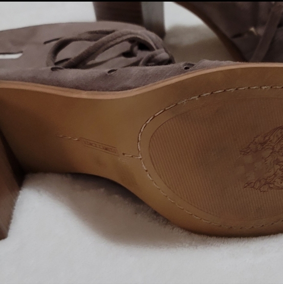 Vince Camuto Bootie - Picture 3 of 3